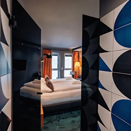 Stadthotel - Sgrafit - Self Check-in Hotel Retz