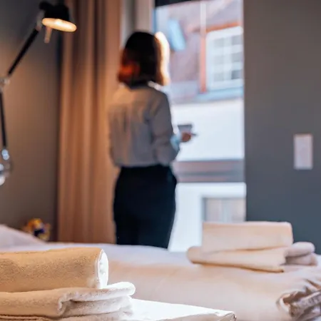 Stadthotel - Sgrafit - Self Check-in Retz